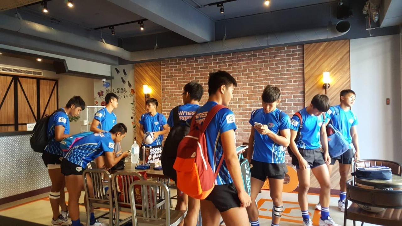 Taipei Travelers International Hostel Tamsui Bagian luar foto
