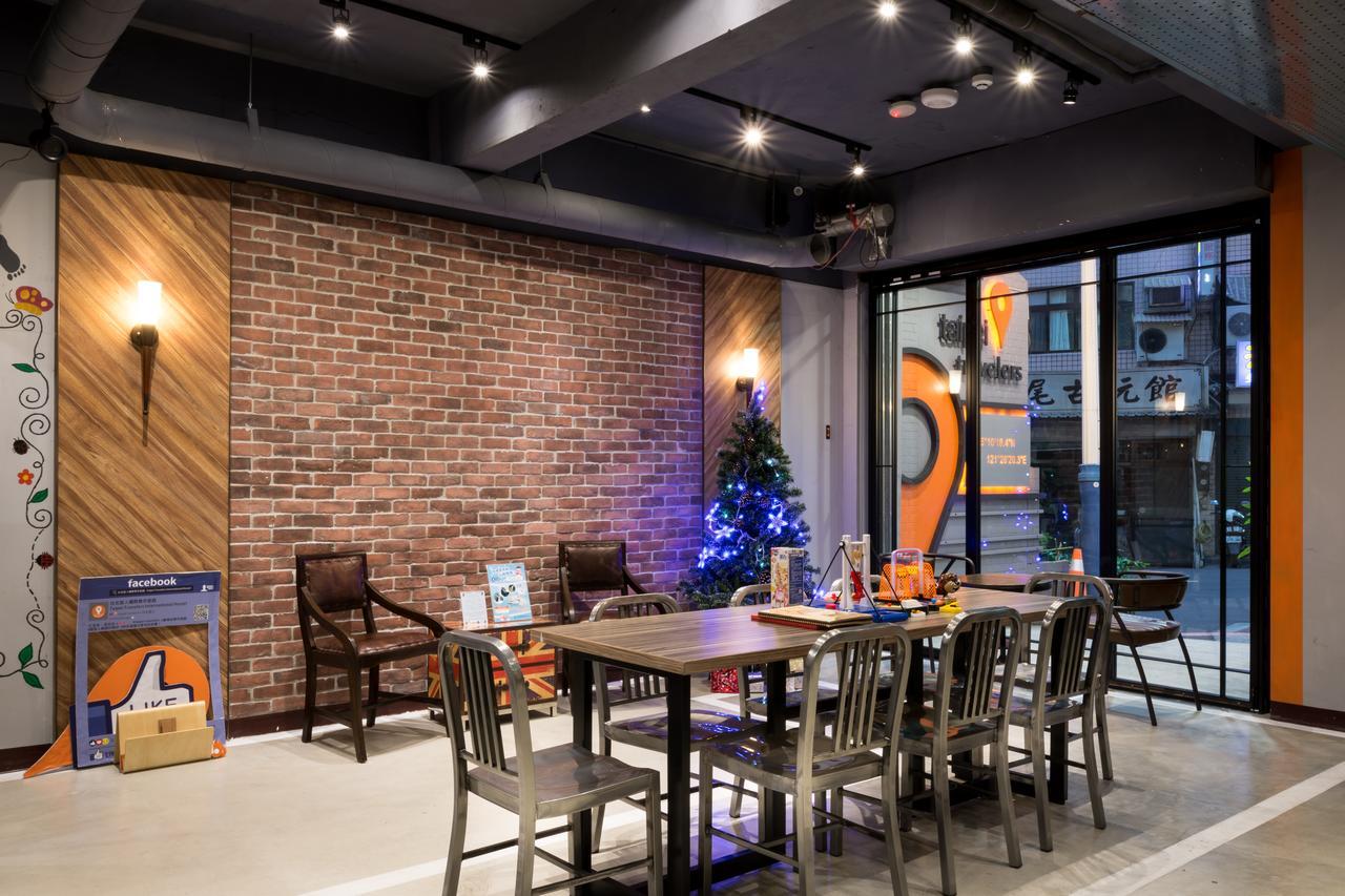 Taipei Travelers International Hostel Tamsui Bagian luar foto