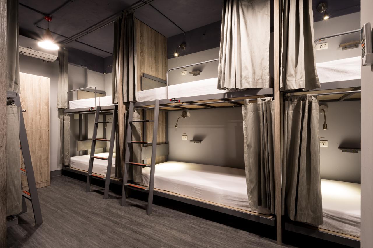Taipei Travelers International Hostel Tamsui Bagian luar foto